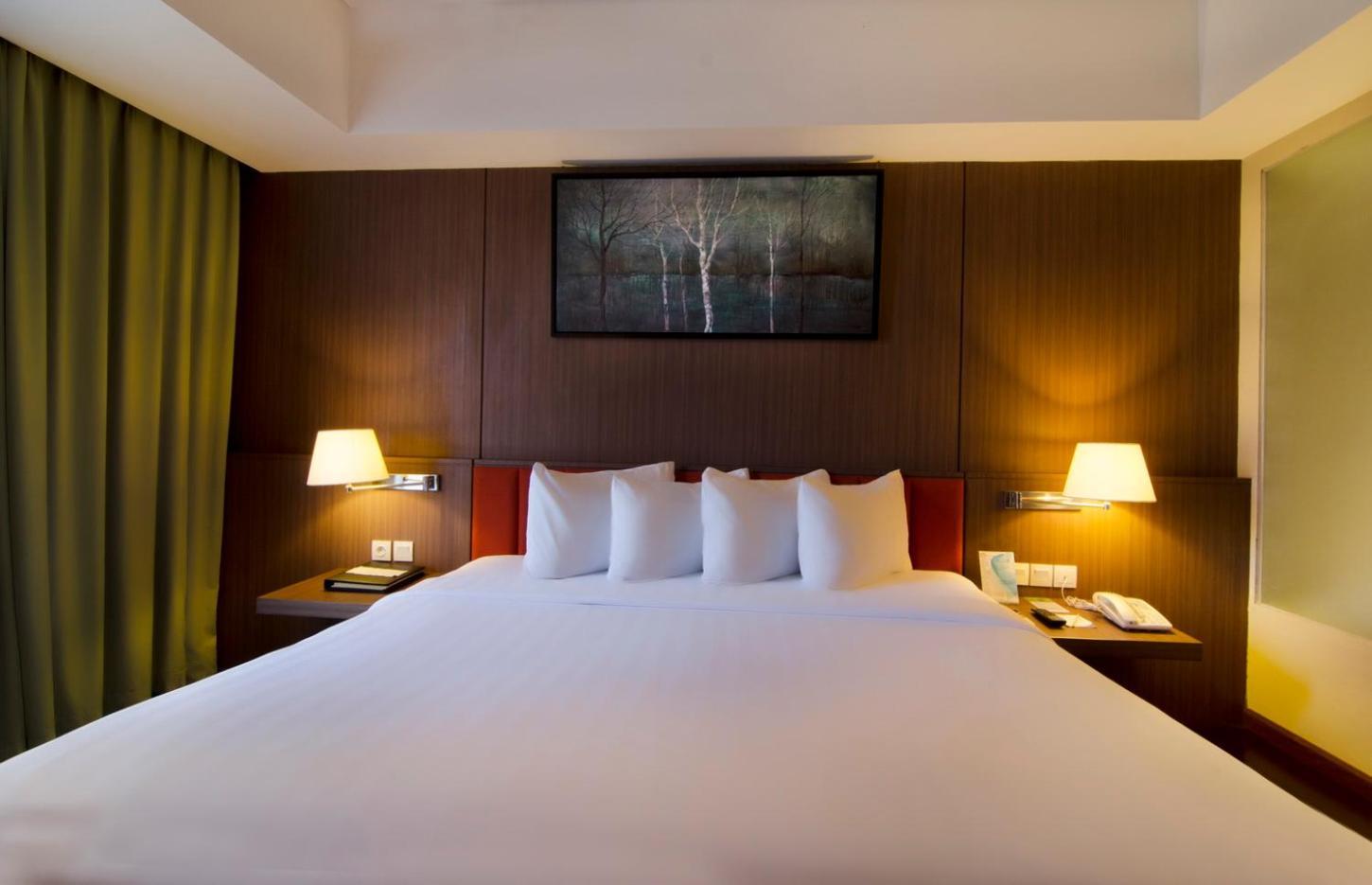 Soll Marina Hotel Serpong Extérieur photo