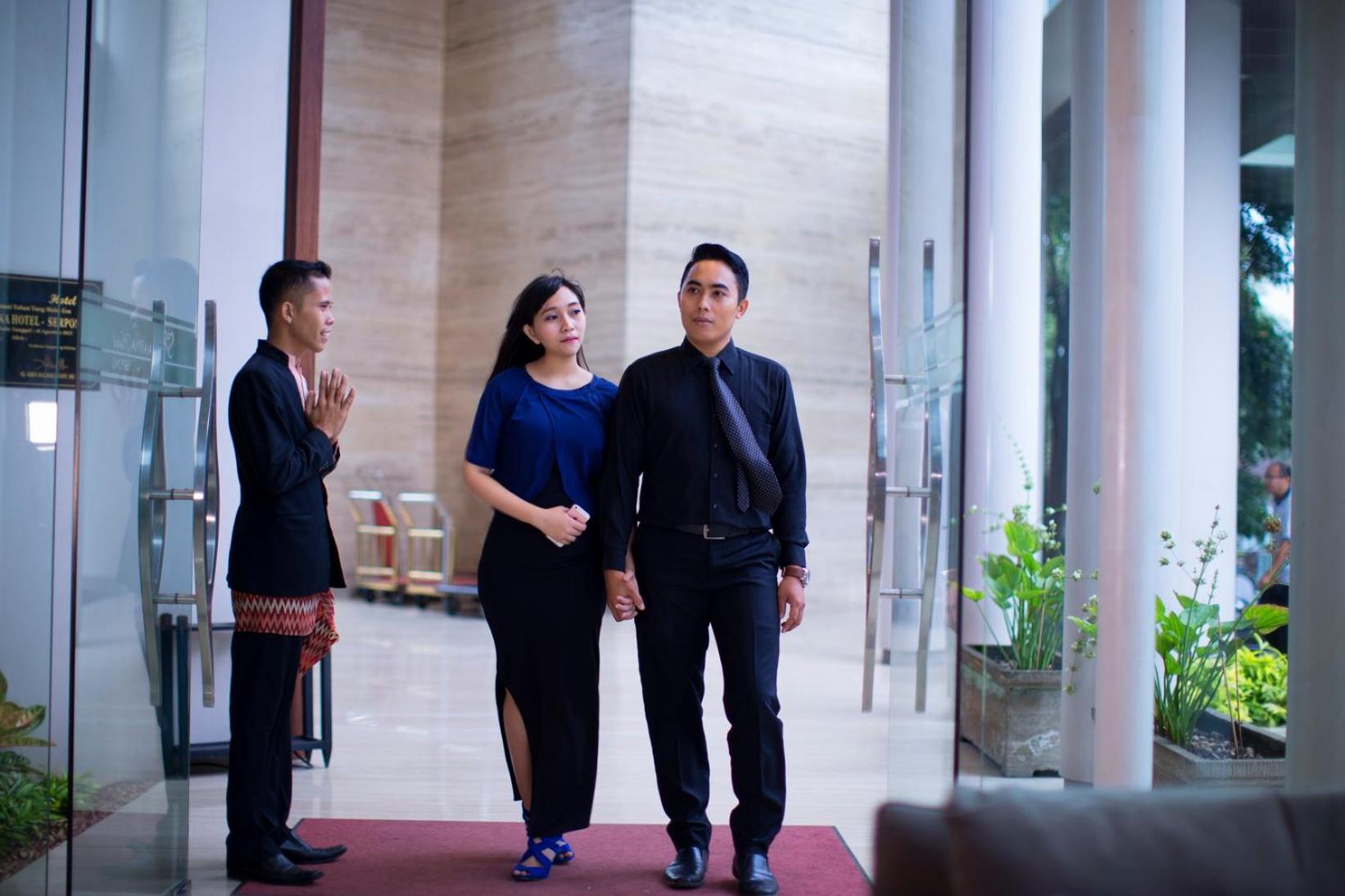 Soll Marina Hotel Serpong Extérieur photo