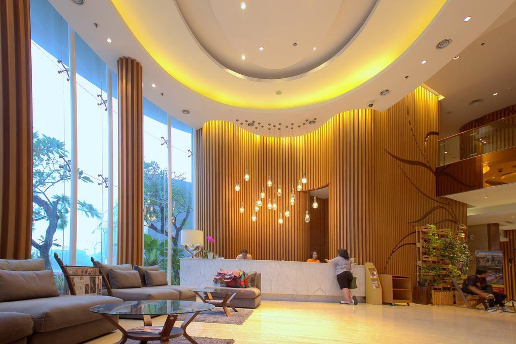 Soll Marina Hotel Serpong Extérieur photo